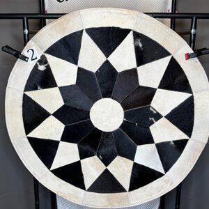 NWOT Genuine OOAK Cowhide Round Patchwork Carpet (36” x 36”)
